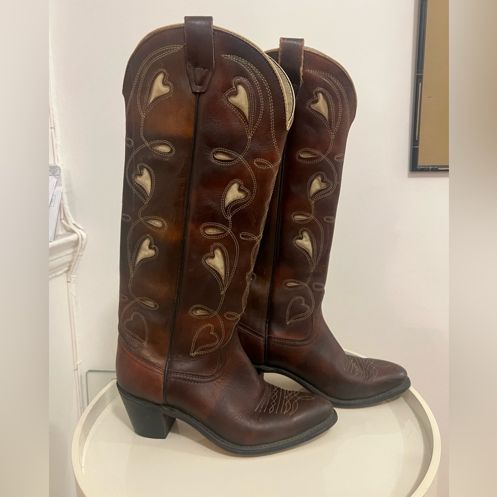 💞1970s vintage Wrangler cowboy boots with inlay hearts 💞